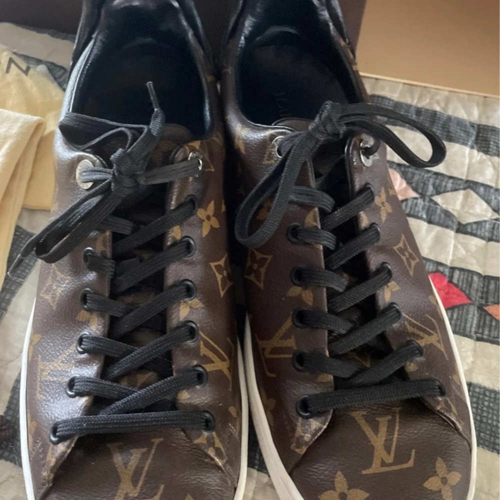 Louis Vuitton Front row Low Sneakers - Picture 5 of 11